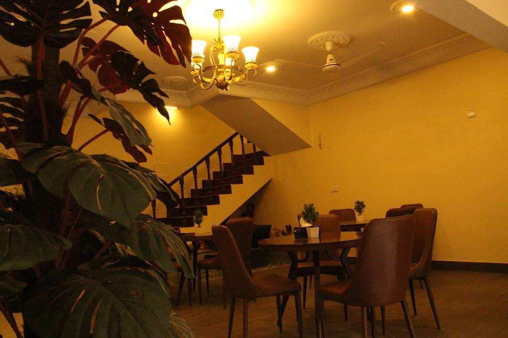 Luxury Inn Carachi Exterior foto
