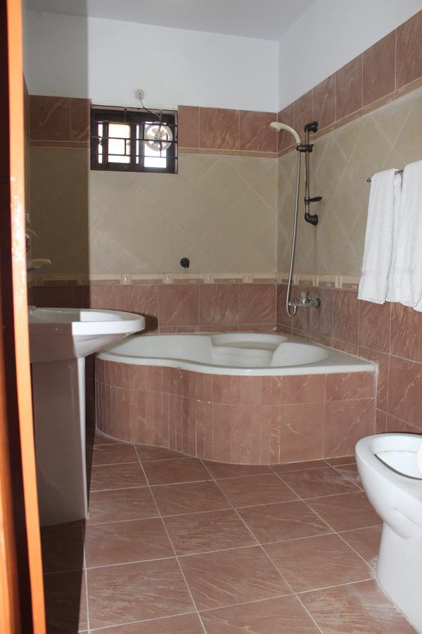 Luxury Inn Carachi Exterior foto