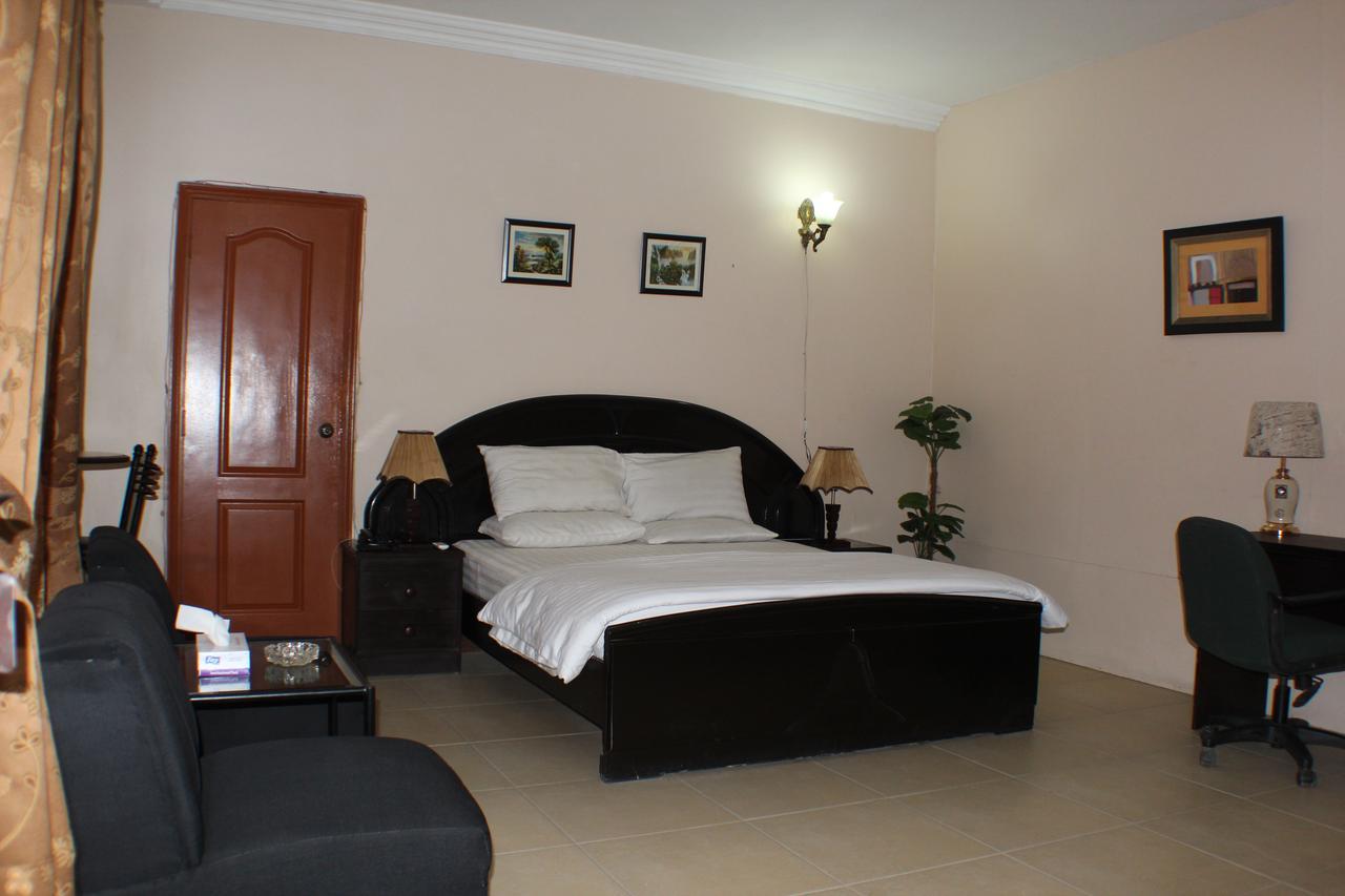 Luxury Inn Carachi Exterior foto