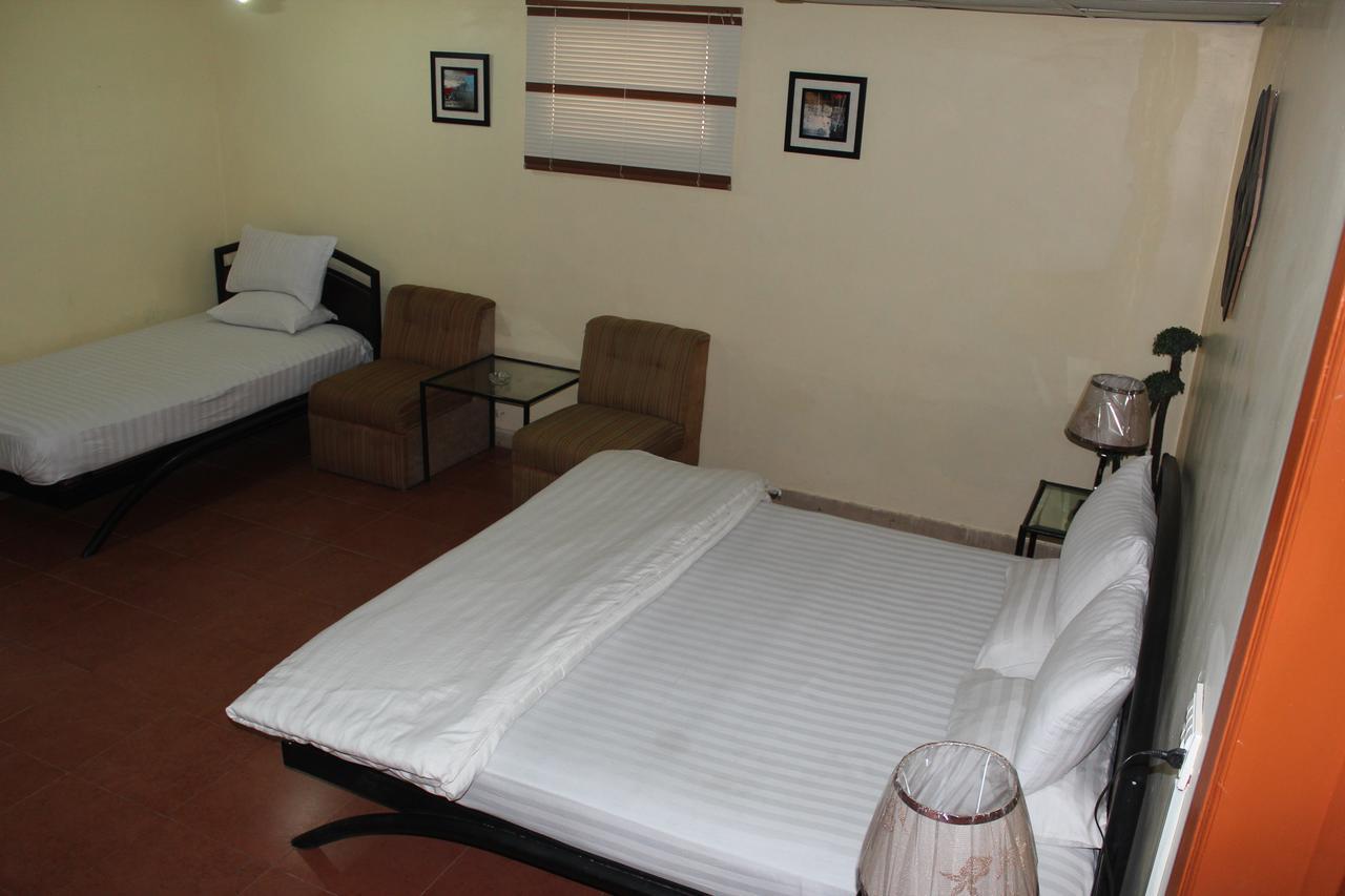 Luxury Inn Carachi Exterior foto