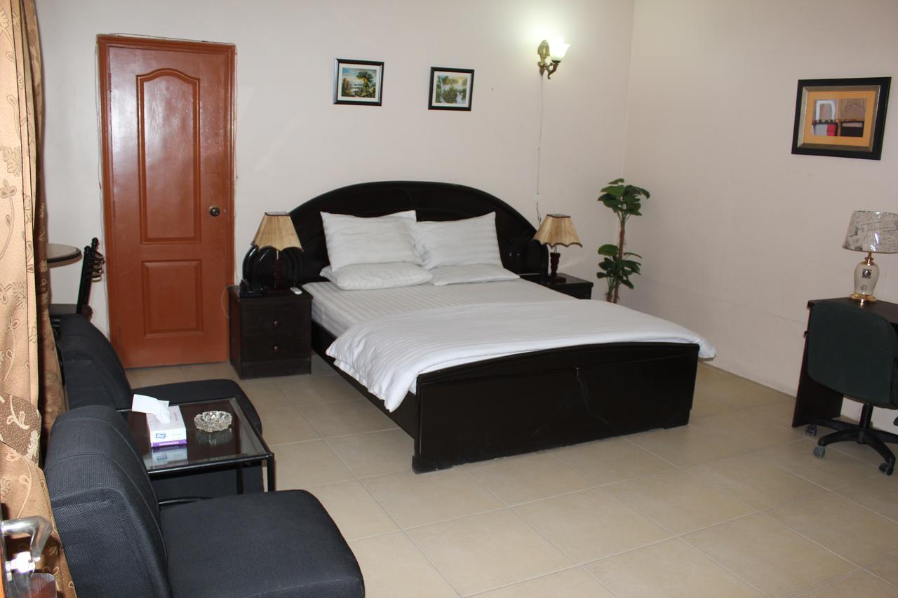 Luxury Inn Carachi Exterior foto