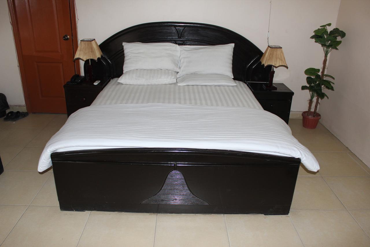Luxury Inn Carachi Exterior foto