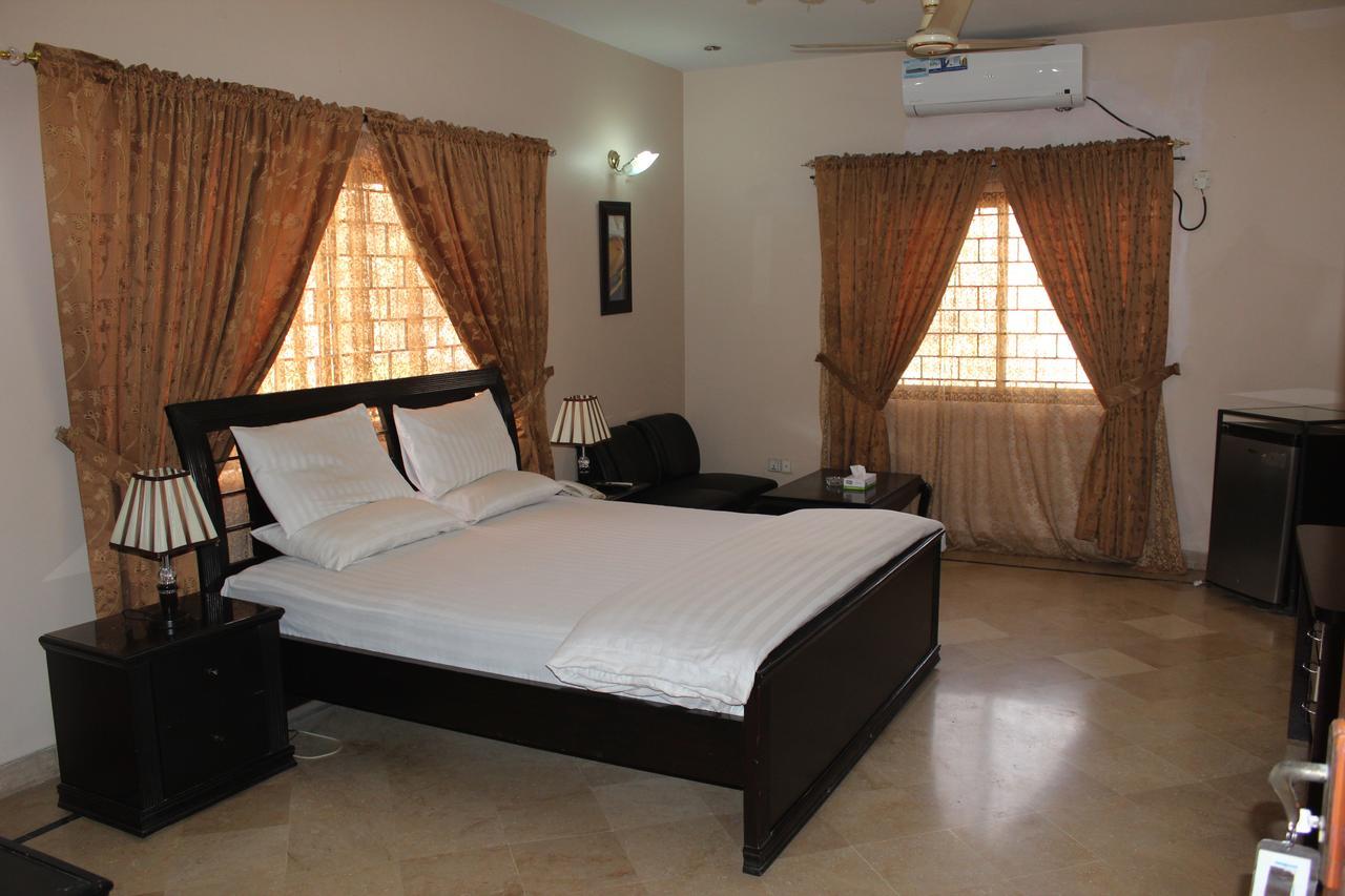 Luxury Inn Carachi Exterior foto