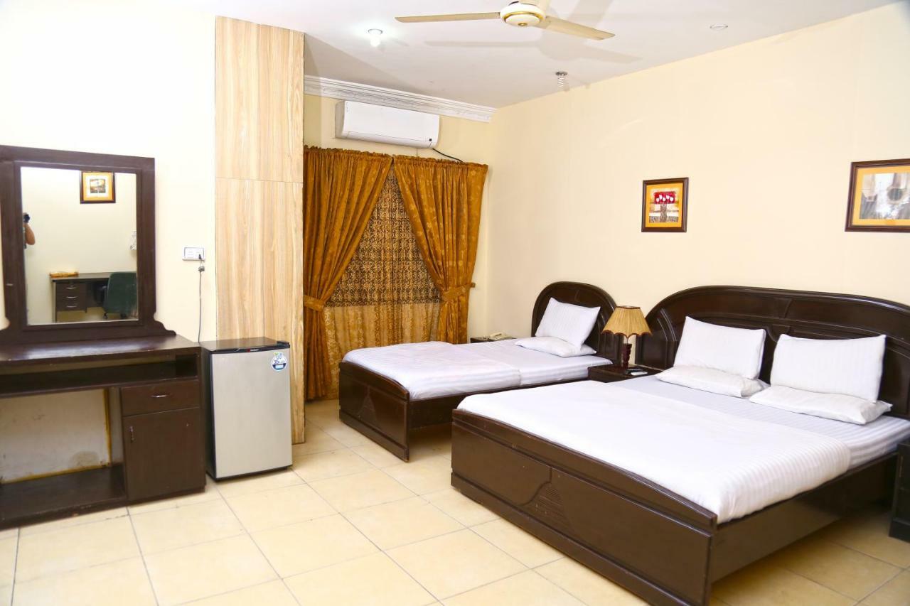 Luxury Inn Carachi Exterior foto